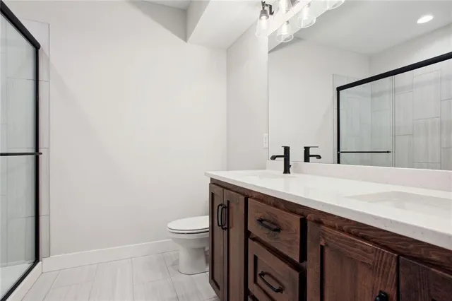 $706,860 | 4825 Northwest Martin Street, Riverside, MO 64151