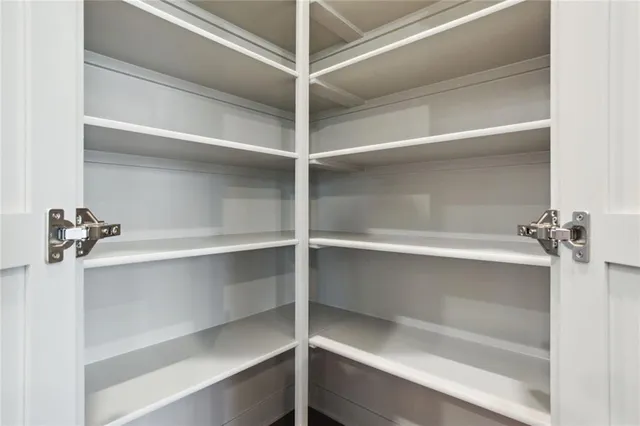 $706,860 | 4825 Northwest Martin Street, Riverside, MO 64151