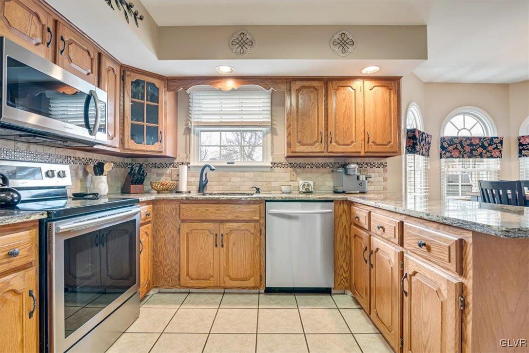 4629 Fairway Road Bethlehem, PA 18020 - Photo 11 of 43 Gallery Image 11