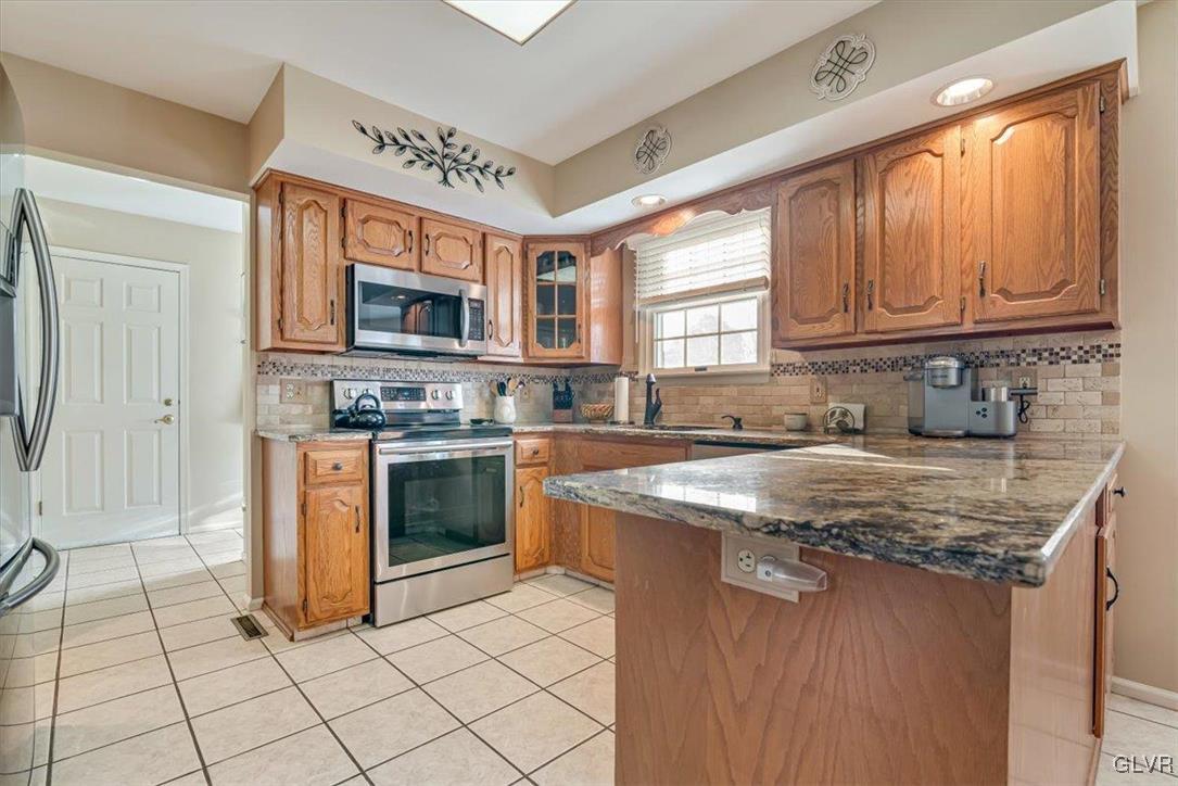 4629 Fairway Road Bethlehem, PA 18020 - Photo 13 of 43 Gallery Image 13
