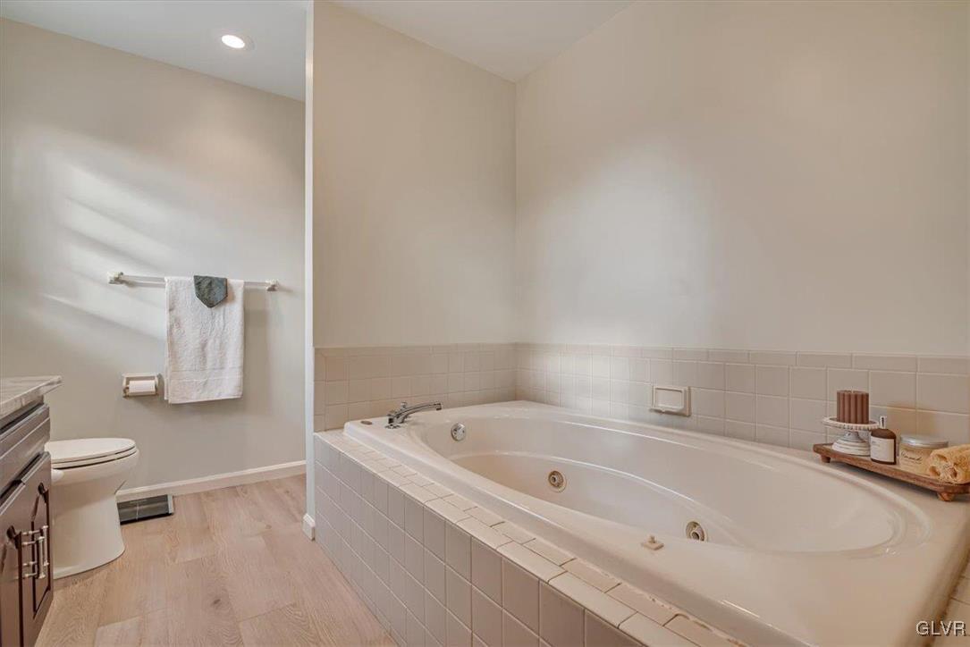 4629 Fairway Road Bethlehem, PA 18020 - Photo 28 of 43 Gallery Image 28