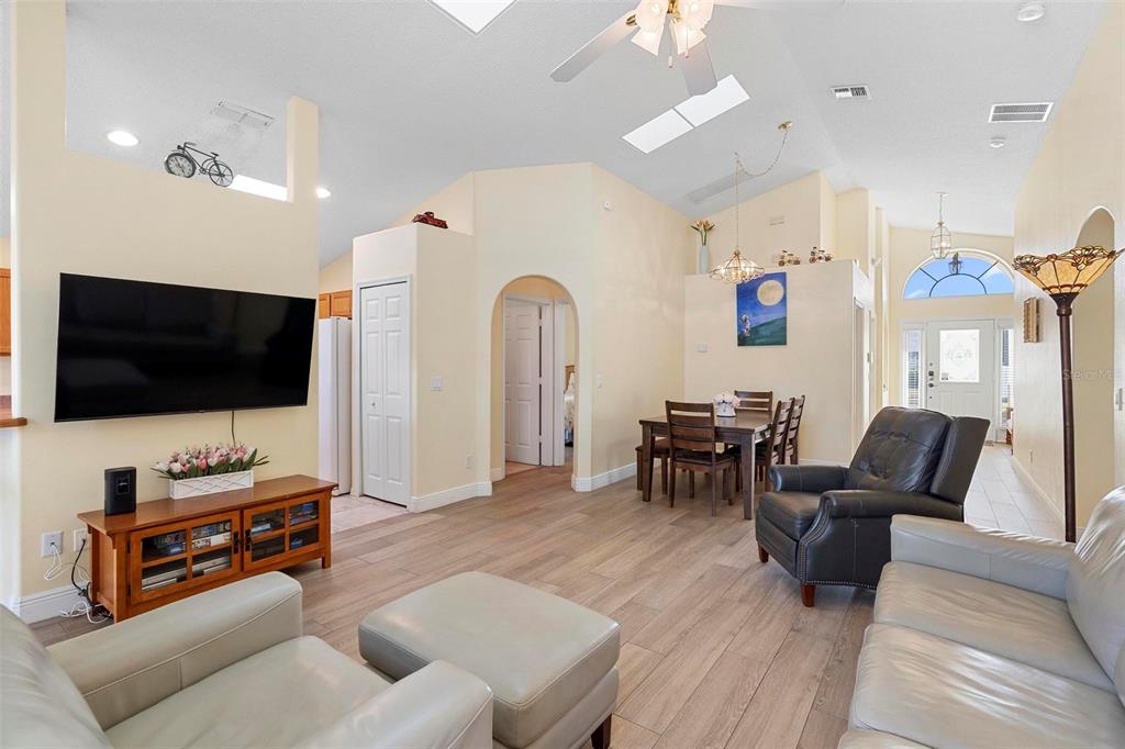 2535 Oneida Loop Kissimmee, FL 34747 - Photo 15 of 59 Gallery Image 15