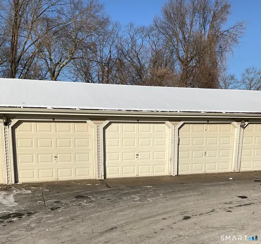 $270,000 | 467 Whalley Avenue, Unit L, New Haven, CT 06511