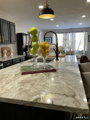 $270,000 | 467 Whalley Avenue, Unit L, New Haven, CT 06511