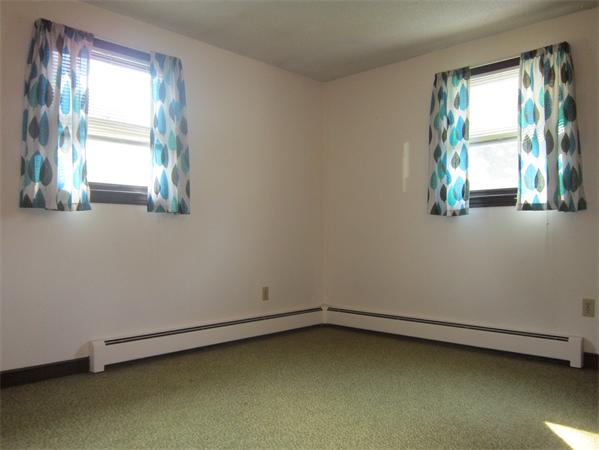 237 Stevens Road Swansea, MA 02777 - Photo 8 of 12 Gallery Image 8