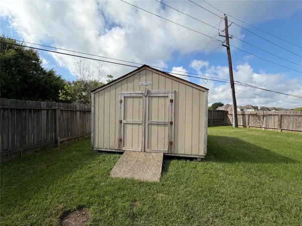 $2,100 | 3203 Silverside Drive, Katy, TX 77449