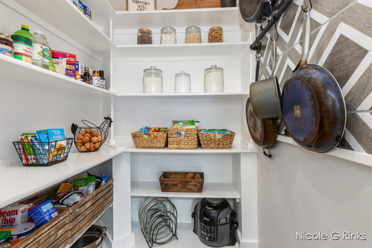 9860 Button Road Belding, MI 48809 - Photo 17 of 63 9860 Button pantry