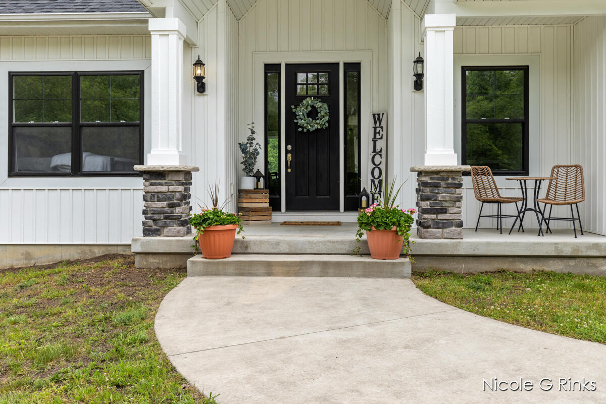 9860 Button Road Belding, MI 48809 - Photo 3 of 63 9860 Button Exterior