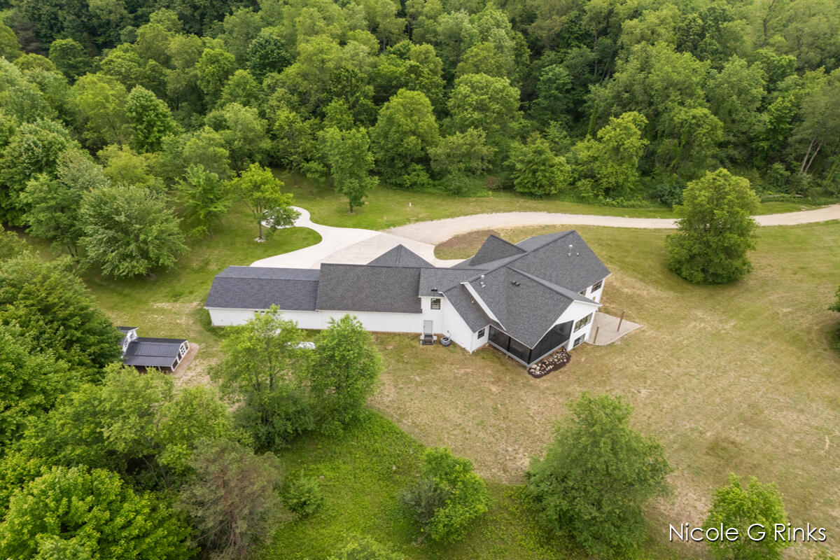 9860 Button Road Belding, MI 48809 - Photo 54 of 63 9860 Button exterior