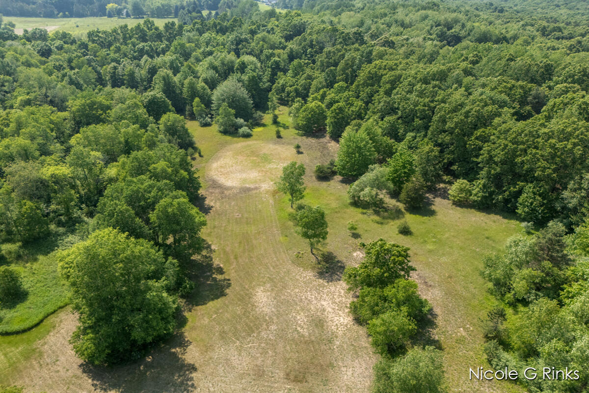 9860 Button Road Belding, MI 48809 - Photo 58 of 63 9860 Button exterior