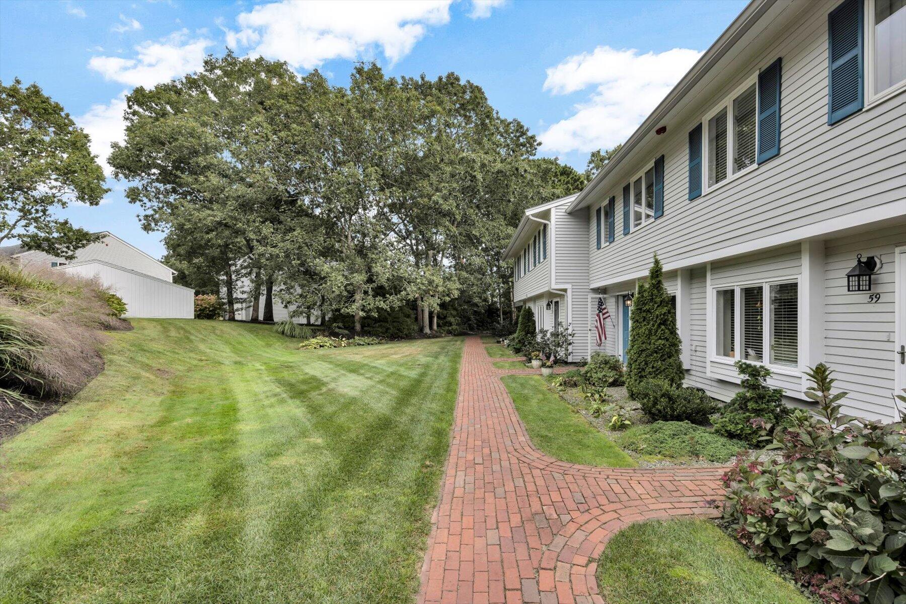 174 Lowell Road, Unit E49 Mashpee, MA 02649 - Photo 40 of 45 06-889A1682