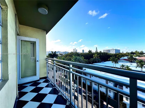 $1,700 | 851 Meridian Avenue, Unit 53, Miami Beach, FL 33139
