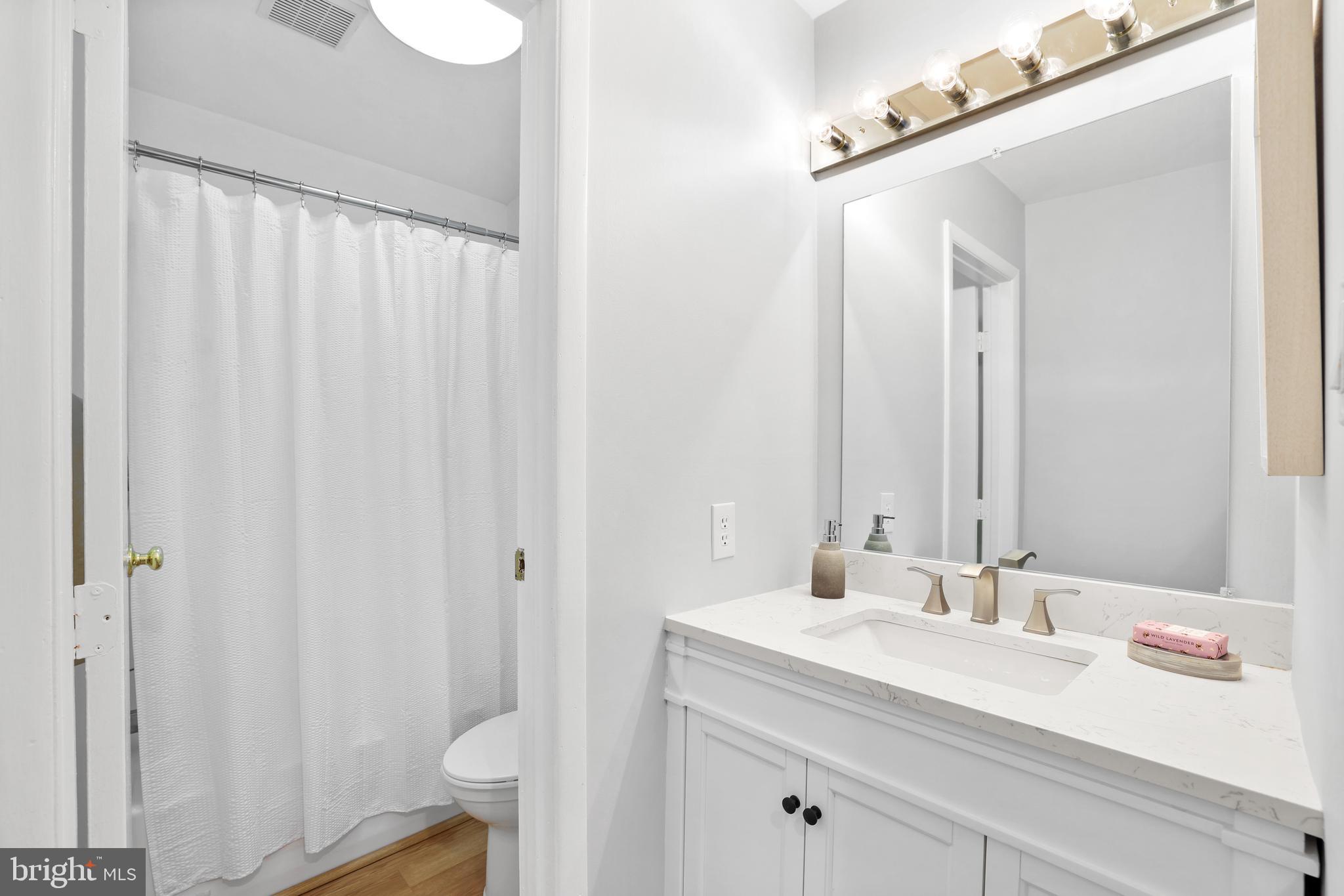 5811 Royal Ridge Drive, Unit H Springfield, VA 22152 - Photo 22 of 57 Gallery Image 22