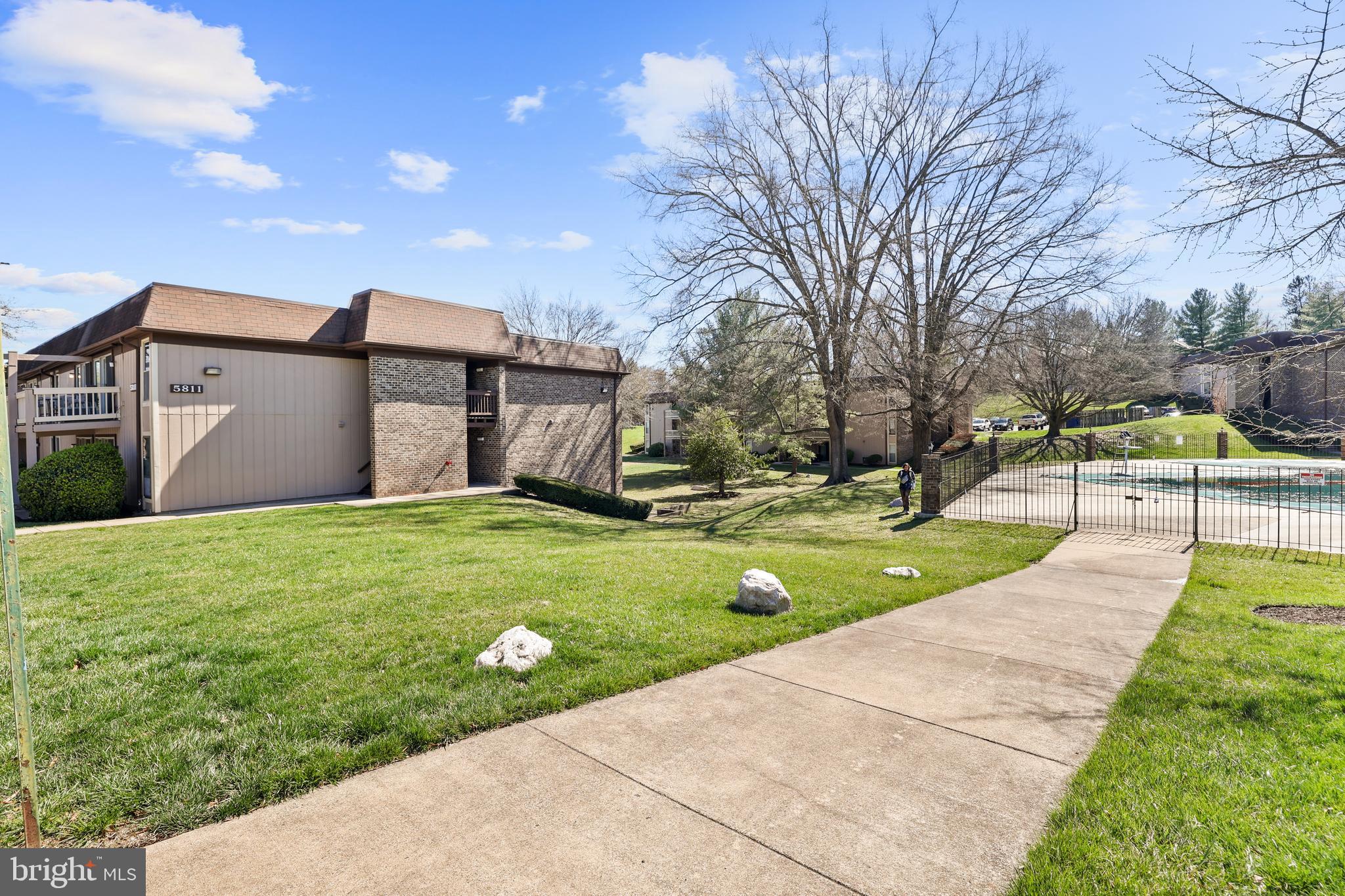 5811 Royal Ridge Drive, Unit H Springfield, VA 22152 - Photo 30 of 57 Gallery Image 30