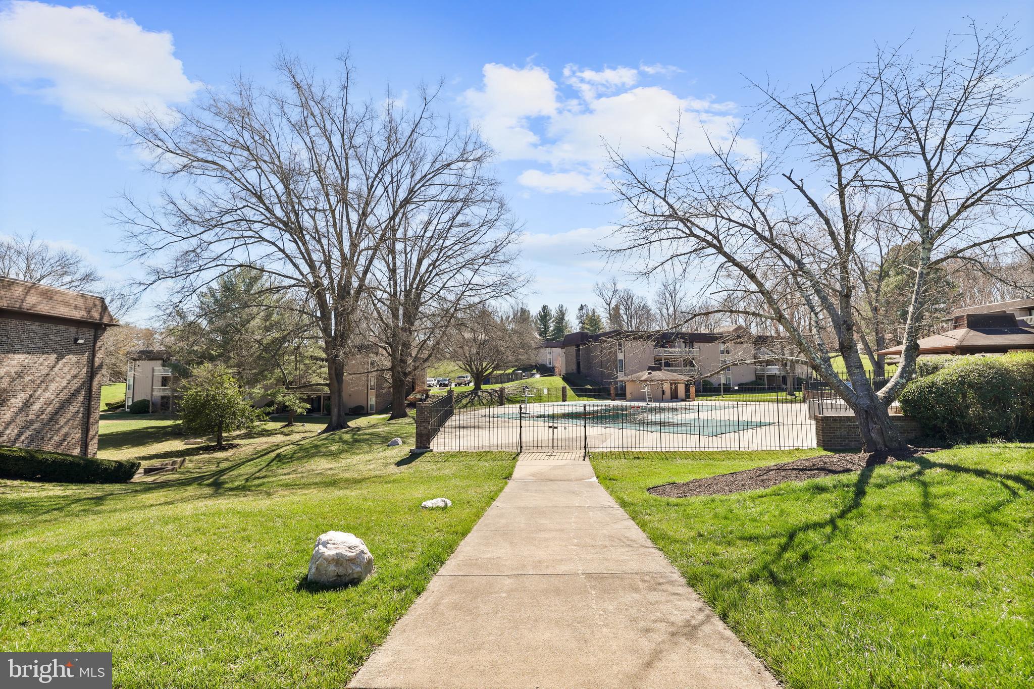 5811 Royal Ridge Drive, Unit H Springfield, VA 22152 - Photo 31 of 57 Gallery Image 31