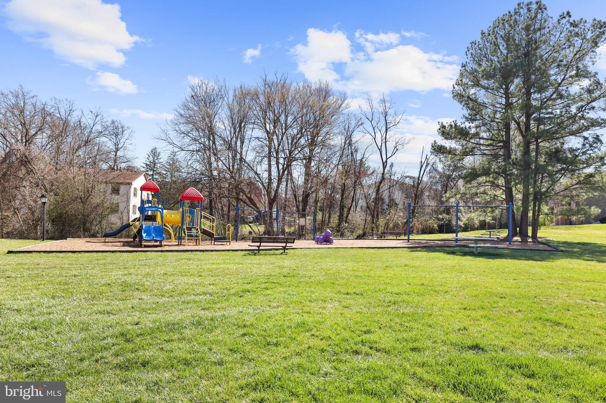 5811 Royal Ridge Drive, Unit H Springfield, VA 22152 - Photo 36 of 57 Gallery Image 36