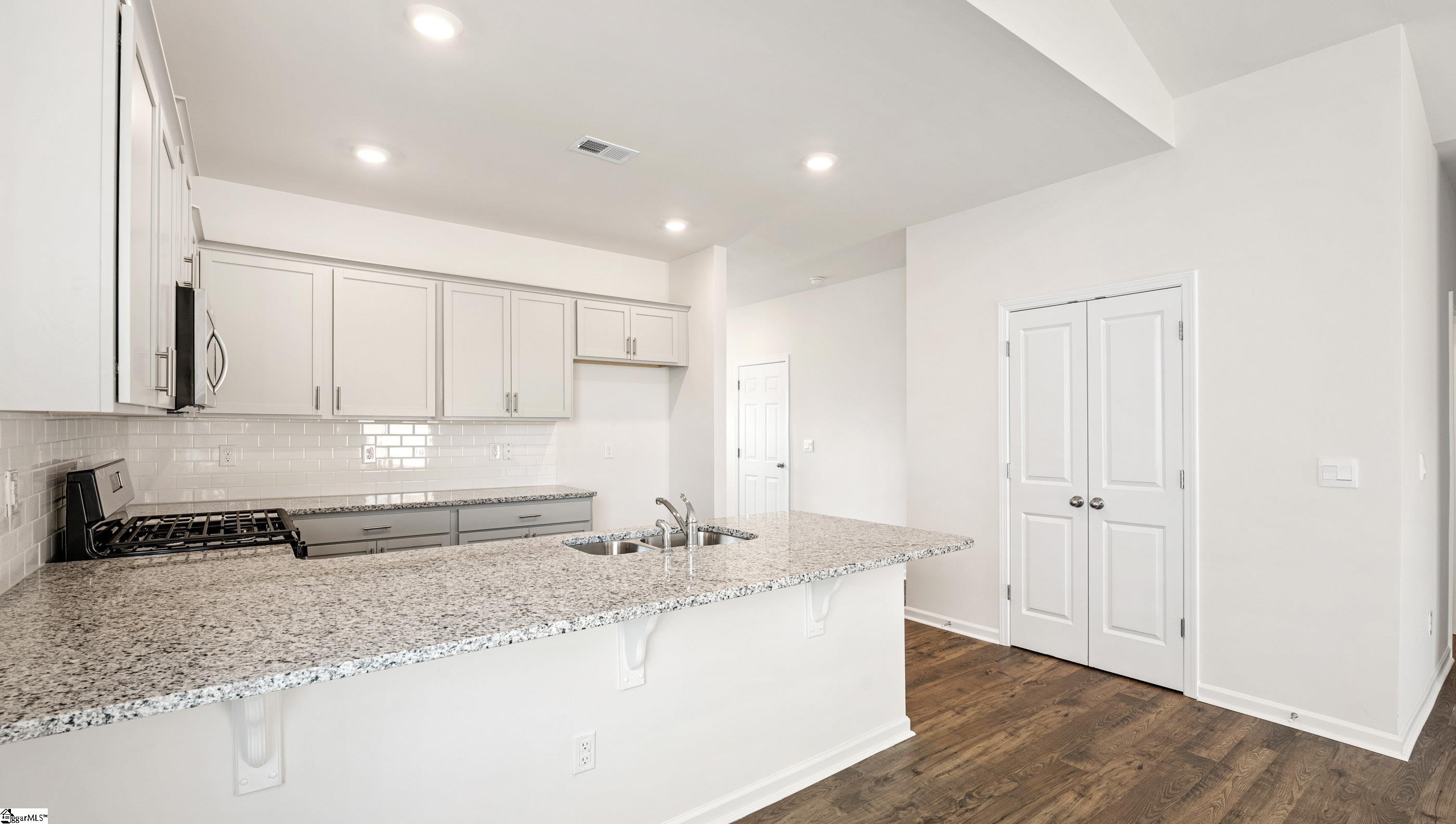 762 Sagegrove Road Lyman, SC 29365 - Photo 8 of 27 Gallery Image 8