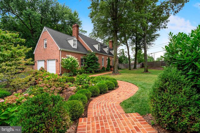 $1,340,000 | 3750 Seminary Road, Alexandria, VA 22304