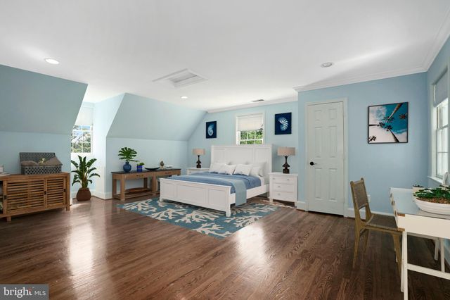 $1,340,000 | 3750 Seminary Road, Alexandria, VA 22304