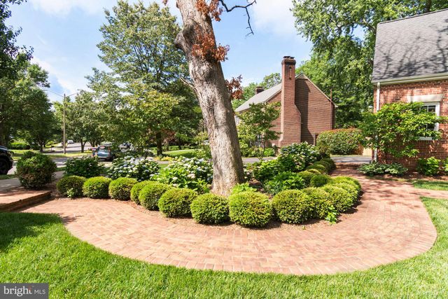 $1,340,000 | 3750 Seminary Road, Alexandria, VA 22304