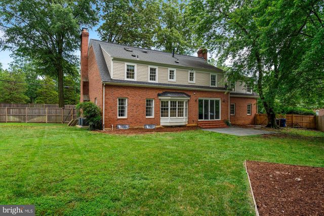 $1,340,000 | 3750 Seminary Road, Alexandria, VA 22304