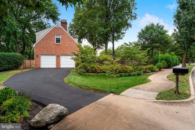 $1,340,000 | 3750 Seminary Road, Alexandria, VA 22304