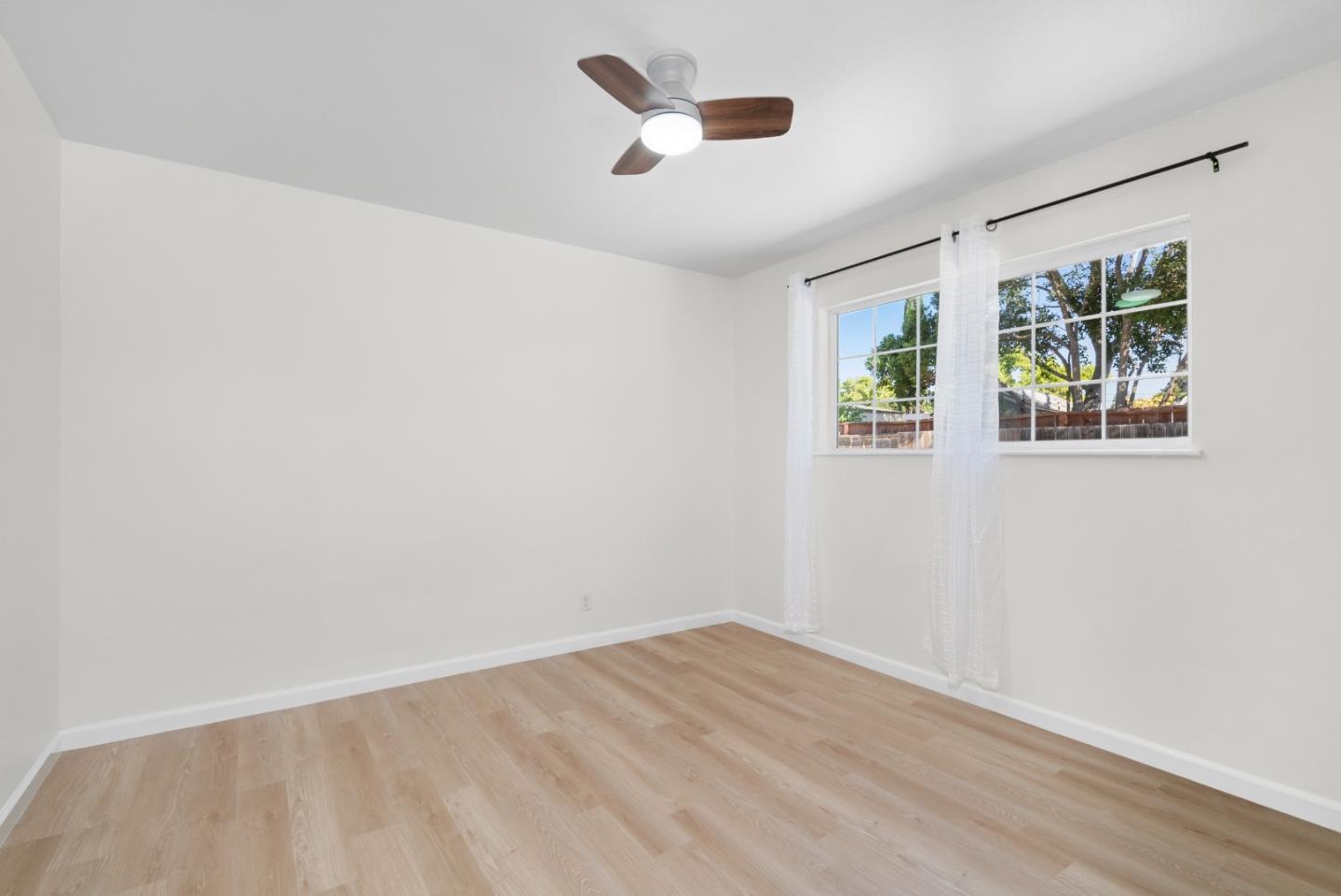 679 School Street Pittsburg, CA 94565 - Photo 23 of 39