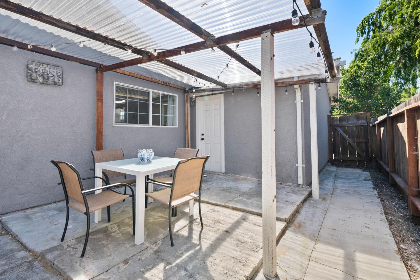 679 School Street Pittsburg, CA 94565 - Photo 35 of 39