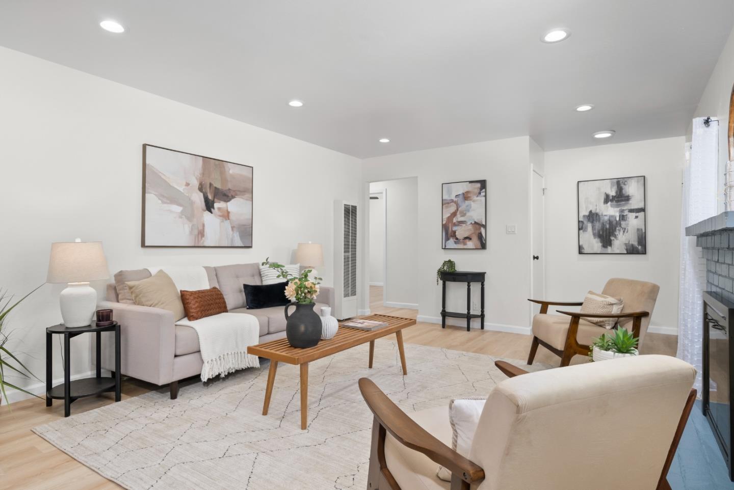 679 School Street Pittsburg, CA 94565 - Photo 7 of 39