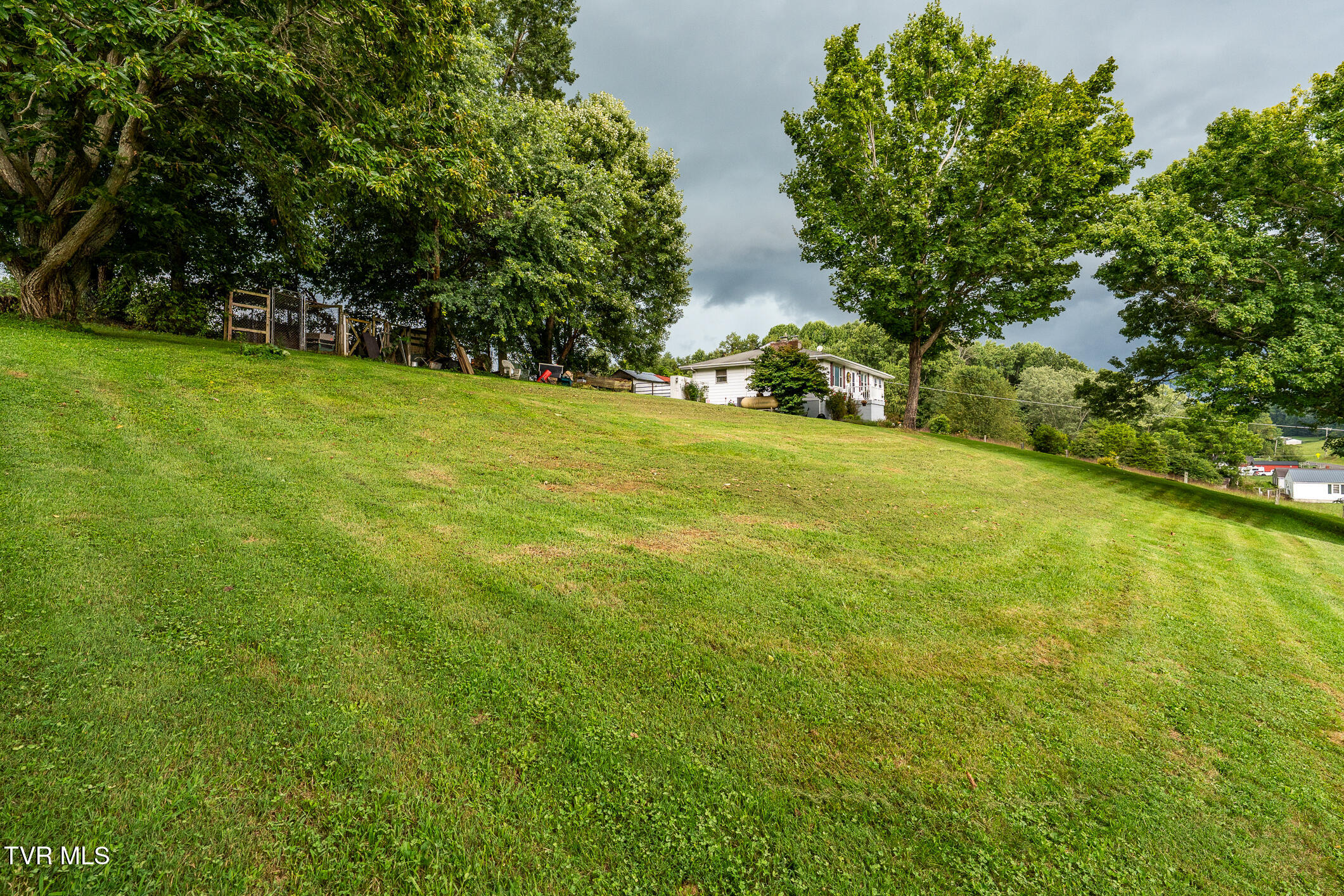 8589 Reedy Creek Road Bristol, VA 24202 - Photo 15 of 37 8589 Reedy Creek Rd (27 of 58)