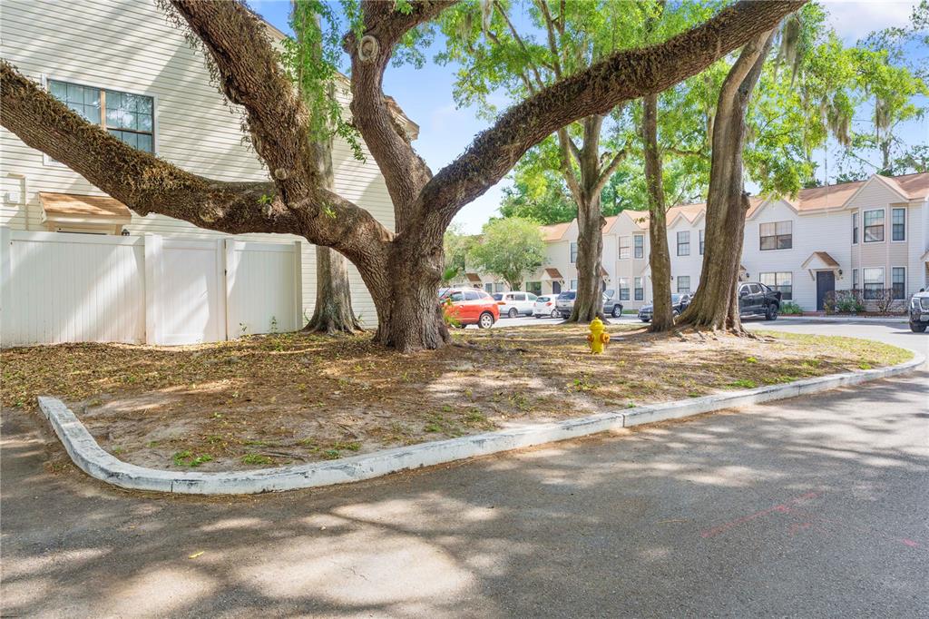 2302 South Maki Road, Unit 66 Plant City, FL 33563 - Photo 32 of 35 a view of outdoor space with garden