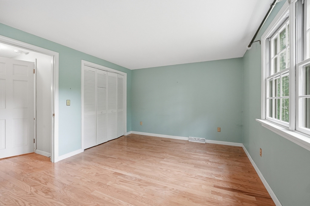 45 Glendale Road Northampton, MA 01062 - Photo 25 of 34