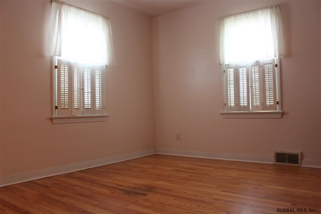 49 Continental Road Rotterdam, NY 12306 - Photo 9 of 23 Photo 11