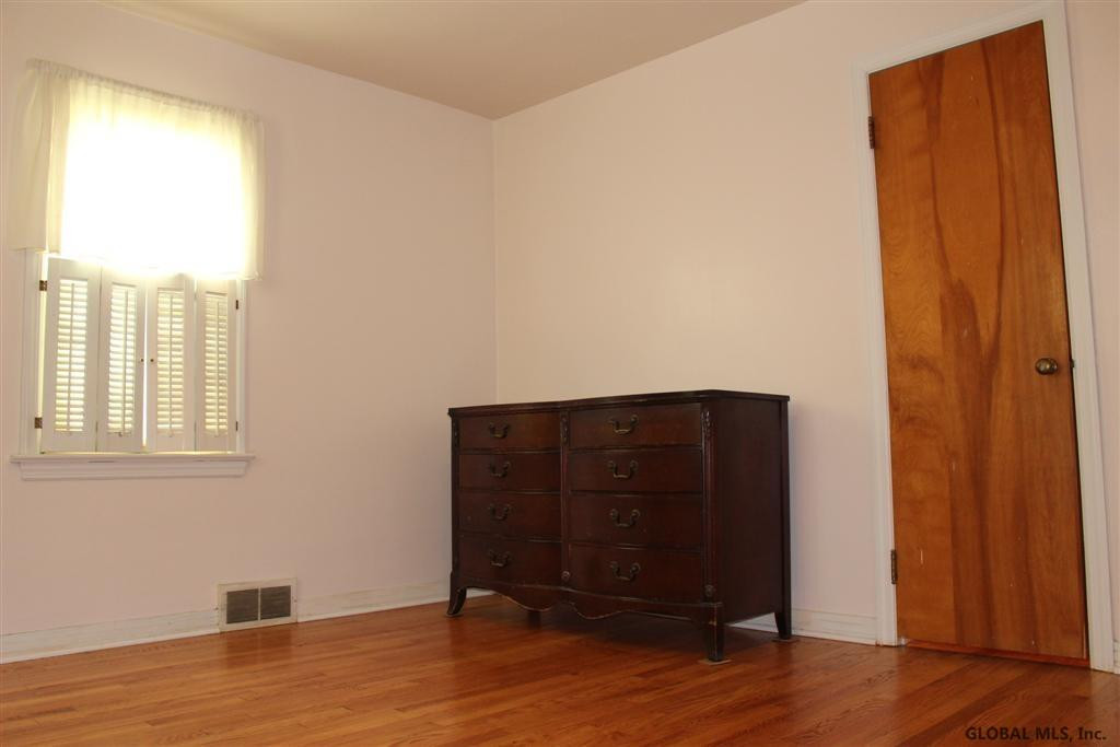 49 Continental Road Rotterdam, NY 12306 - Photo 10 of 23 Photo 12