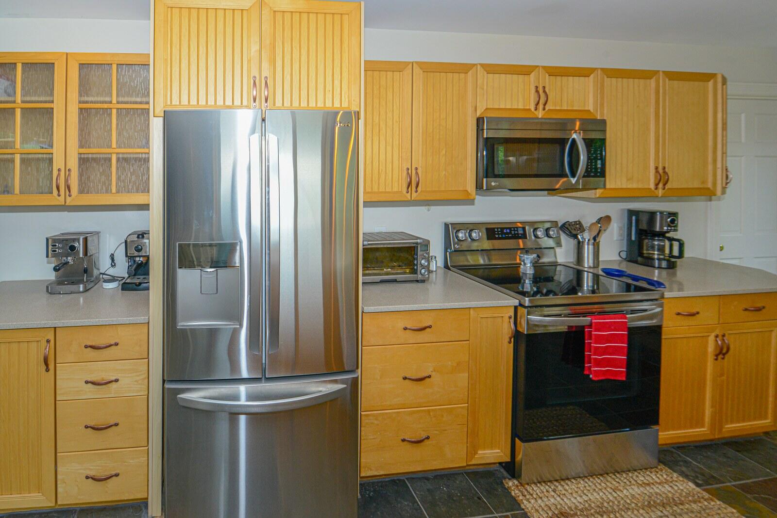 151 Ridgeview Road Harrison, ME 04040 - Photo 12 of 38 kitchen frig and stove_1600x1068
