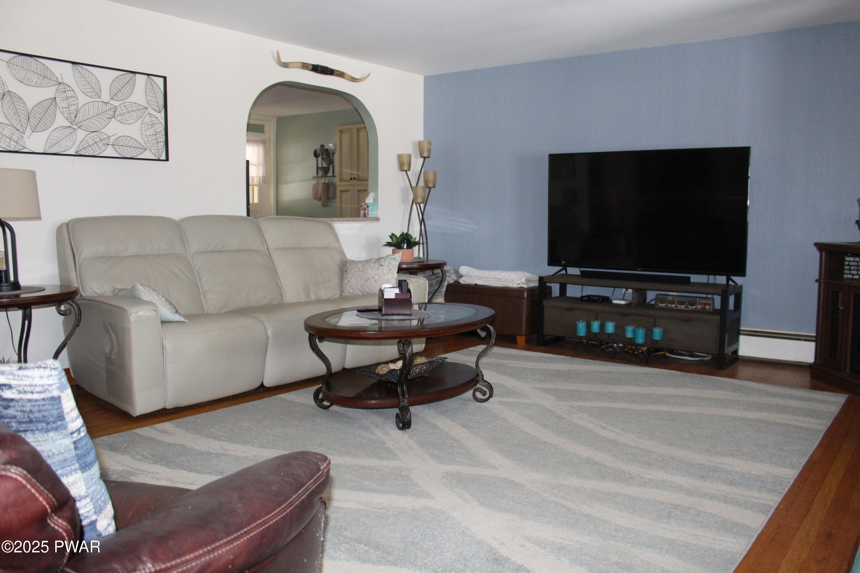 448 Cemetery Road Lake Ariel, PA 18436 - Photo 13 of 33 Living Room