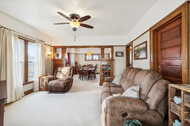 $199,000 | 308 9th Street, Dewitt, IA 52742