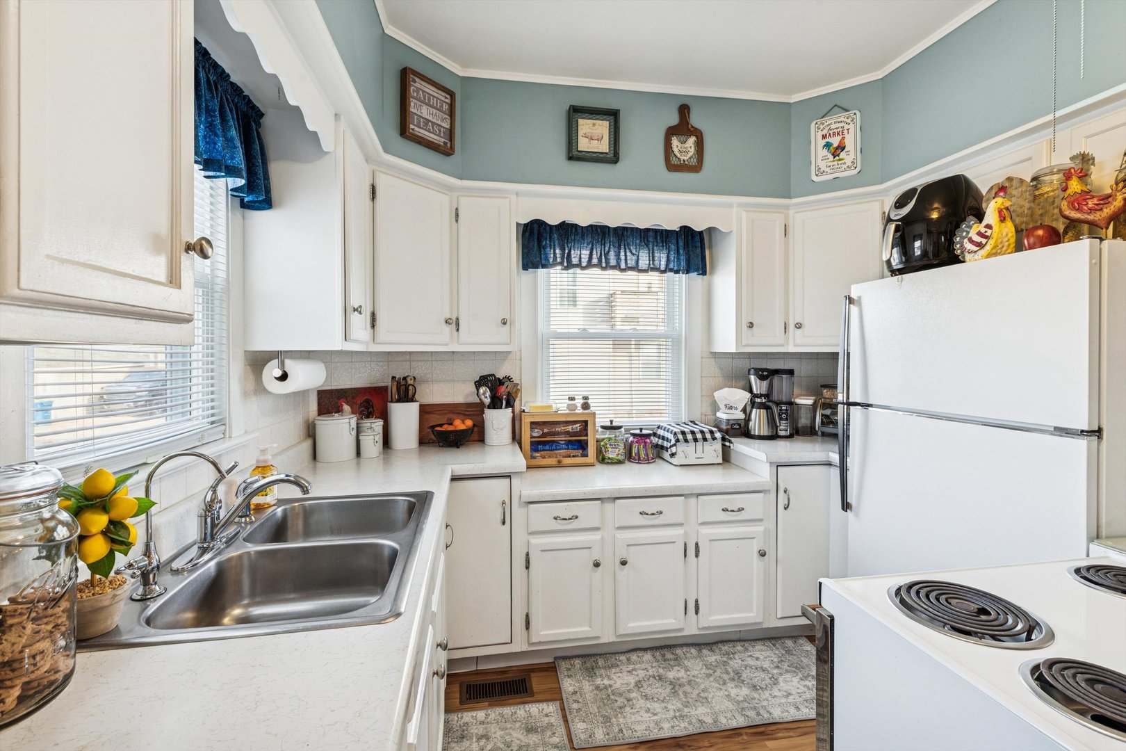 308 9th Street Dewitt, IA 52742 - Photo 18 of 46