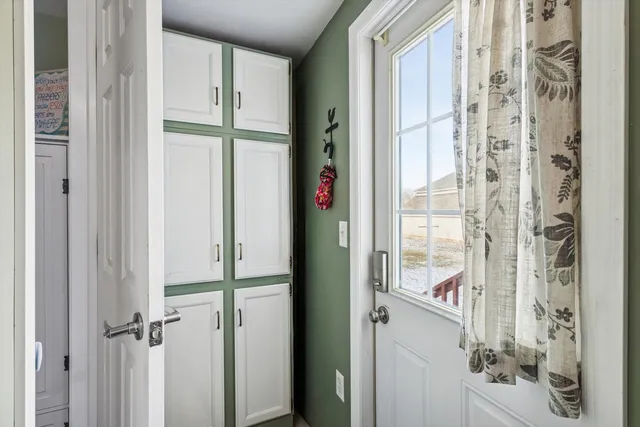 $199,000 | 308 9th Street, Dewitt, IA 52742