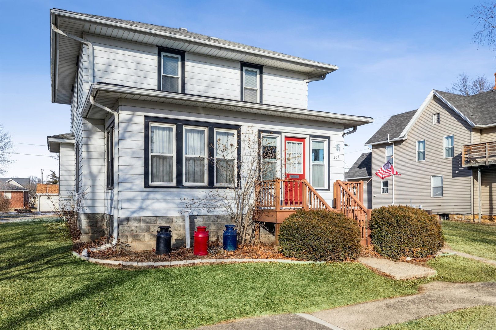 308 9th Street Dewitt, IA 52742 - Photo 2 of 46