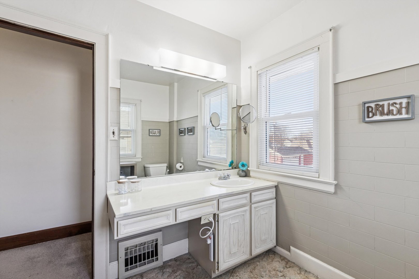 308 9th Street Dewitt, IA 52742 - Photo 30 of 46