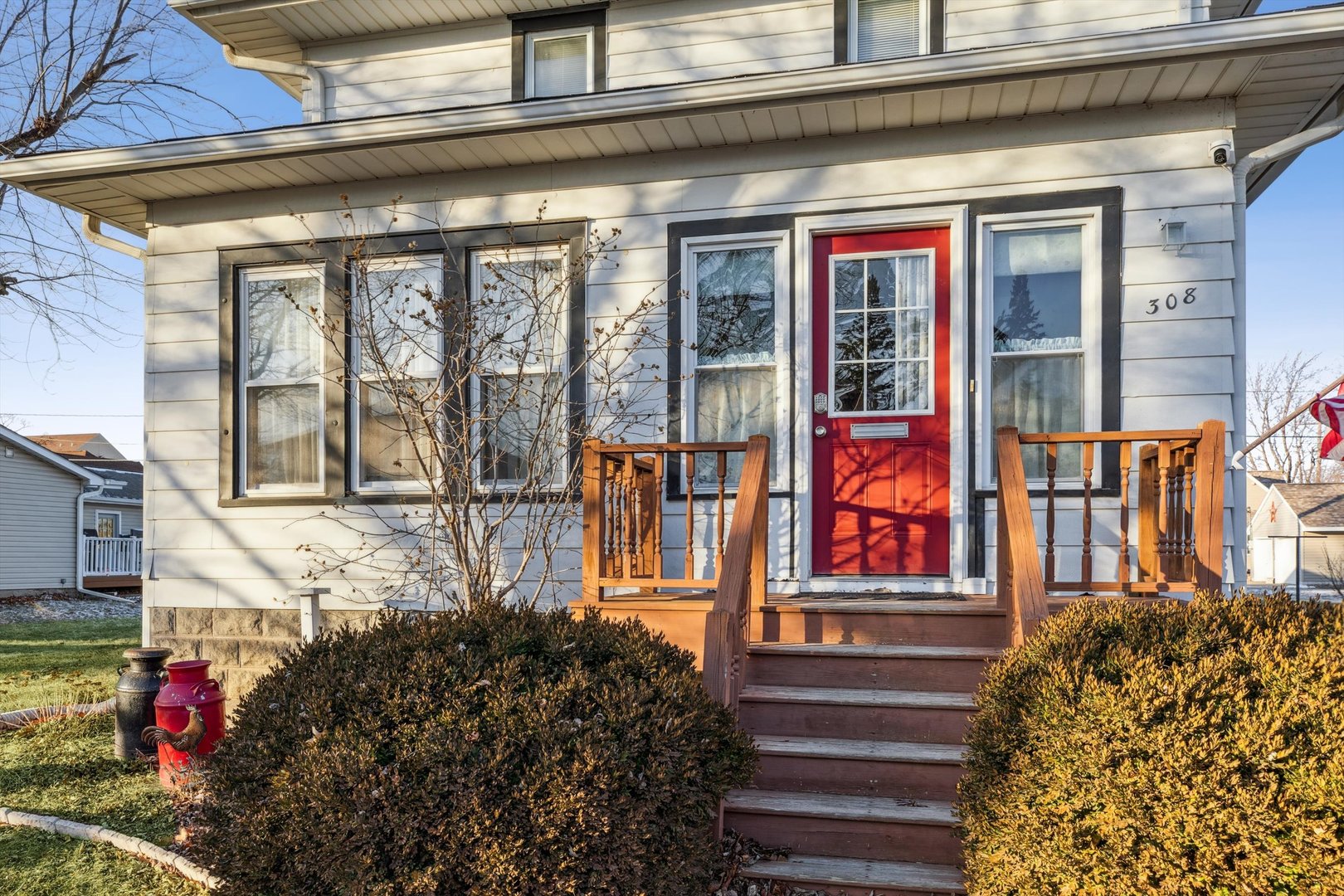 308 9th Street Dewitt, IA 52742 - Photo 6 of 46