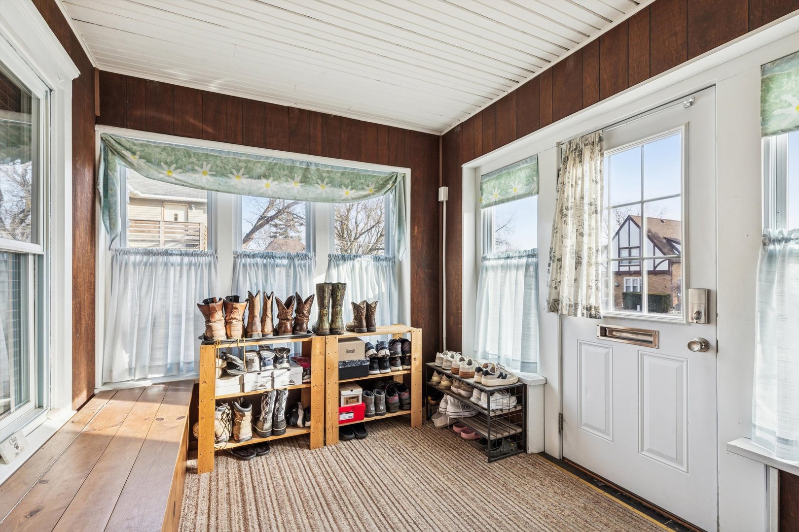 308 9th Street Dewitt, IA 52742 - Photo 7 of 46