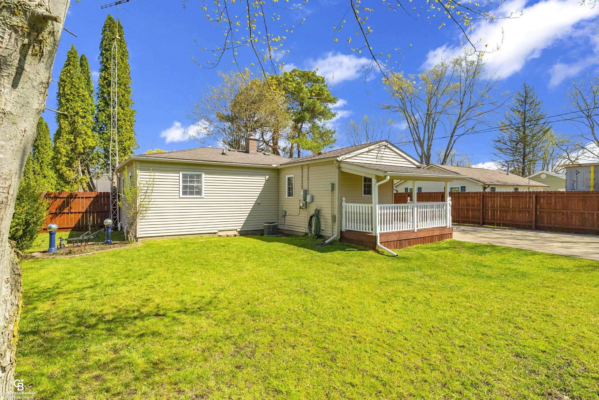 4637 Griswold Road Smiths Creek, MI 48074 - Photo 9 of 42 50173296-a501ebe6-113f-4334-b5c9-55afbf7cd5c0.JPG