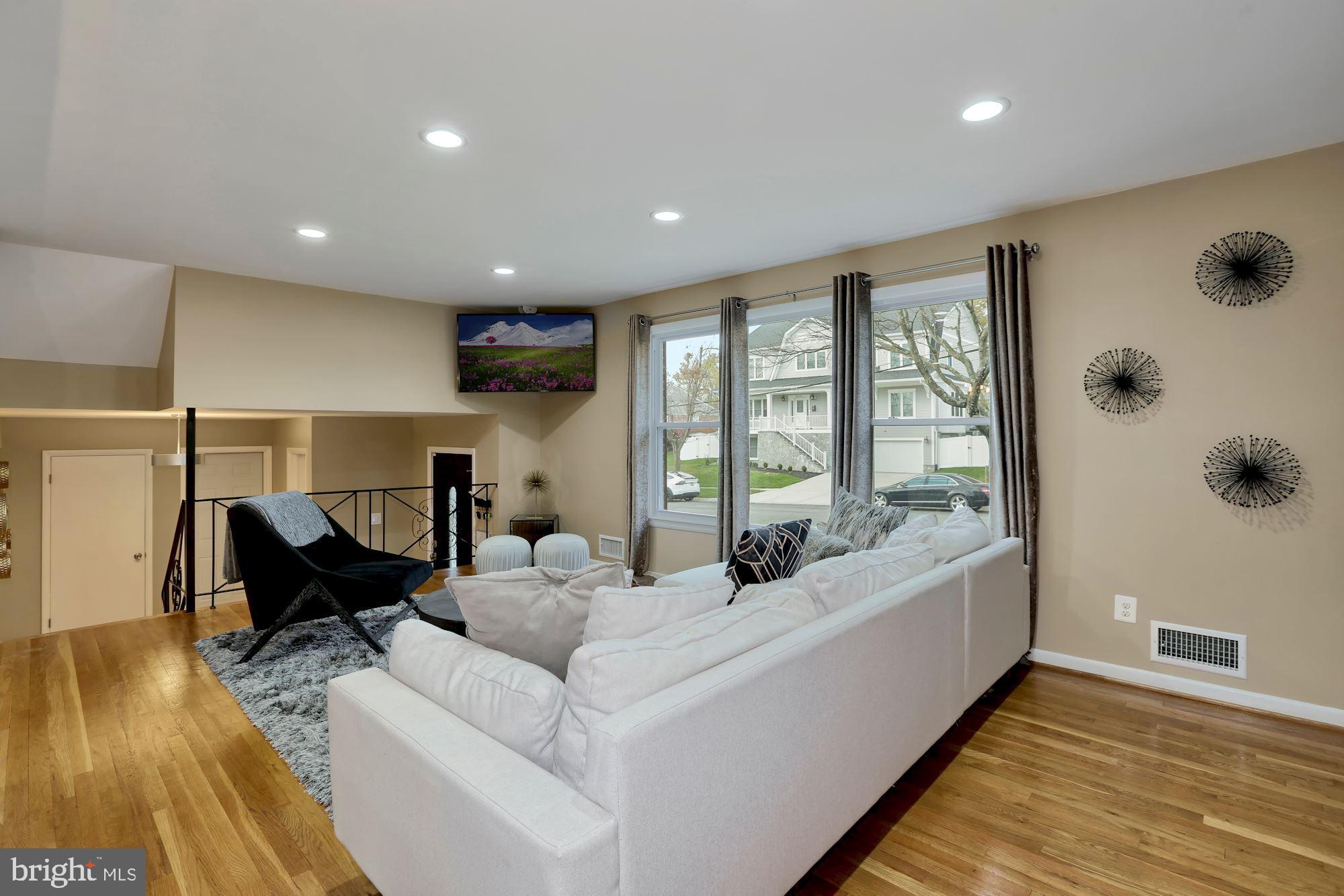 9807 Belhaven Road Bethesda, MD 20817 - Photo 11 of 49 Gallery Image 11