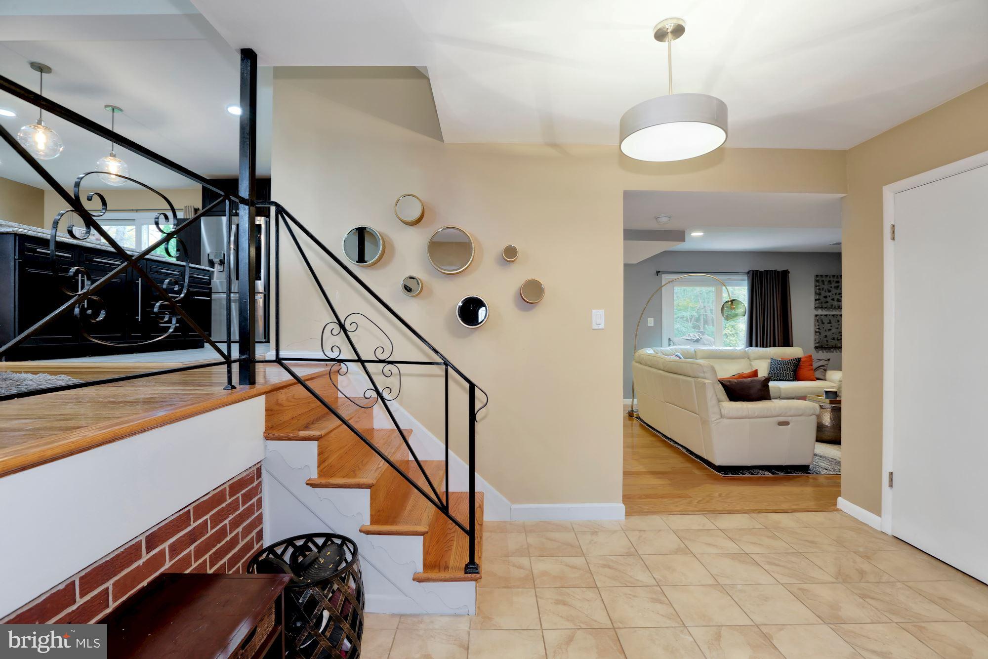 9807 Belhaven Road Bethesda, MD 20817 - Photo 8 of 49 Gallery Image 8