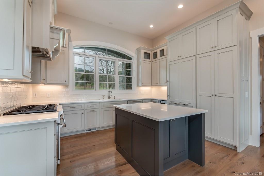 726 Mapleton Lane Columbus, NC 28722 - Photo 12 of 41 Gallery Image 12