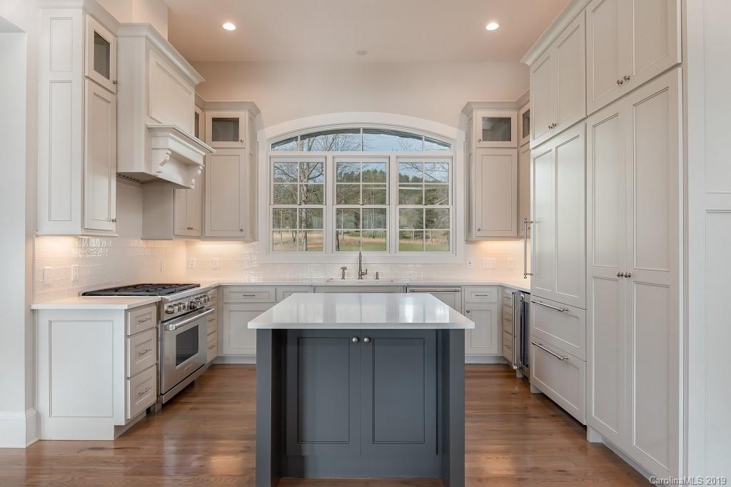 726 Mapleton Lane Columbus, NC 28722 - Photo 9 of 41 Gallery Image 9