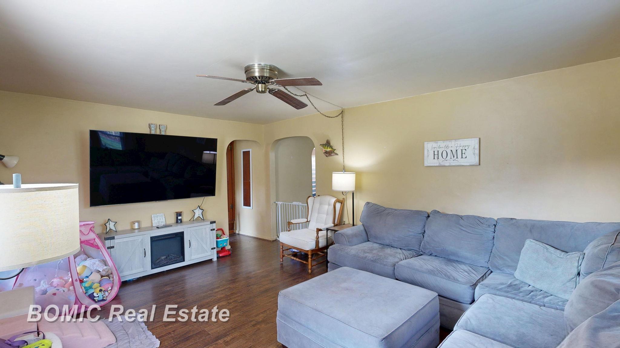6685 State Road Millington, MI 48746 - Photo 8 of 34 50182019-4682a88c-3a11-4b92-9a4b-8f1fafe4e4b2.JPG