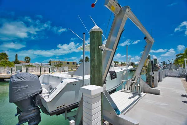 $1,899,000 | 330-340 4th Street, Key Colony Beach, FL 33051